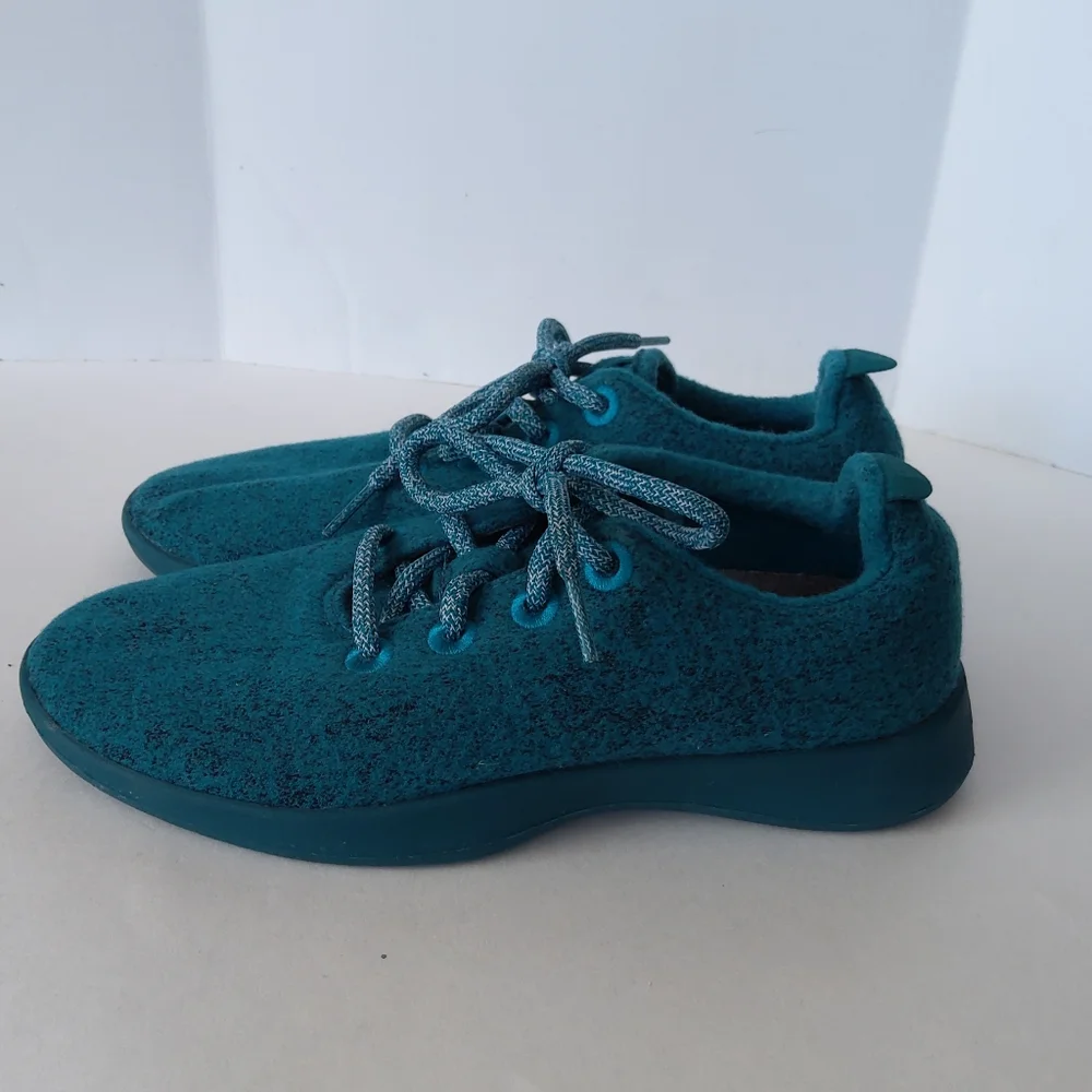 Allbirds women's green wool sneakers